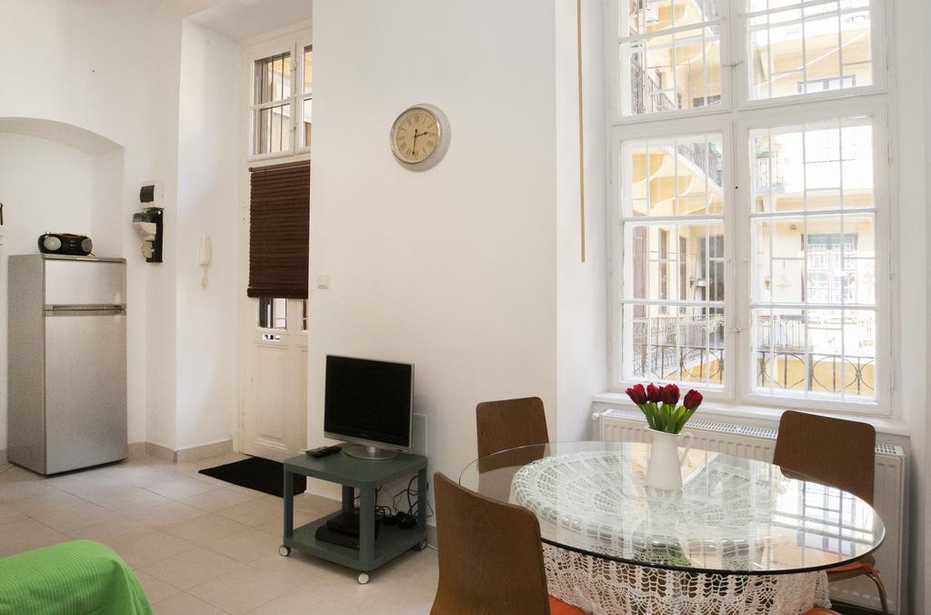 Carolyn Apartman In The Old City Daire Budapeşte Dış mekan fotoğraf