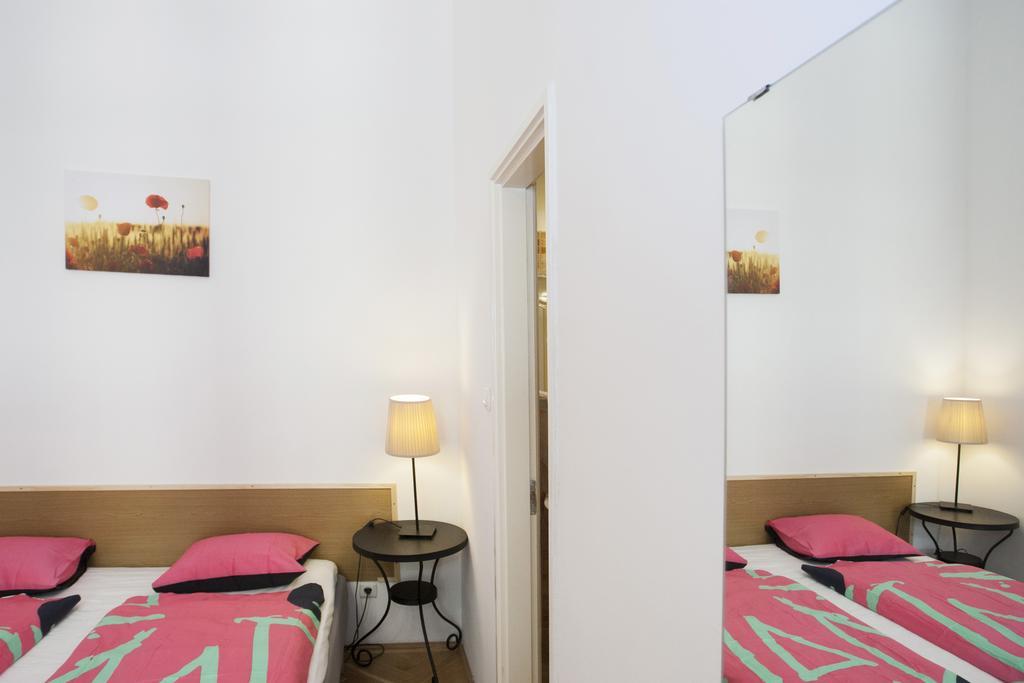 Carolyn Apartman In The Old City Daire Budapeşte Dış mekan fotoğraf